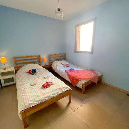 Fréjus, 3 Pièces, 4 Personnes - Fr-1-226a-290 * Fréjus